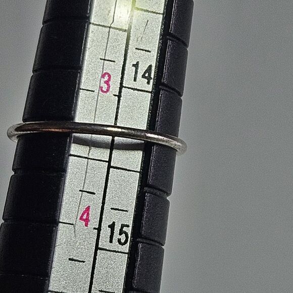 **Sale** Silver Tone Dainty Star Pinky Ring 3.25 - Picture 9 of 13